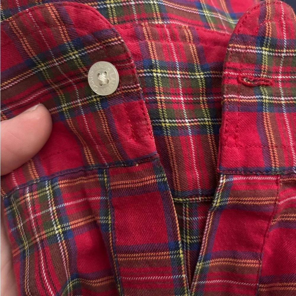 Comfortable Chaps by Ralph Lauren Men's Red and Green Plaid Button Down Shirt - Picture 9 of 9